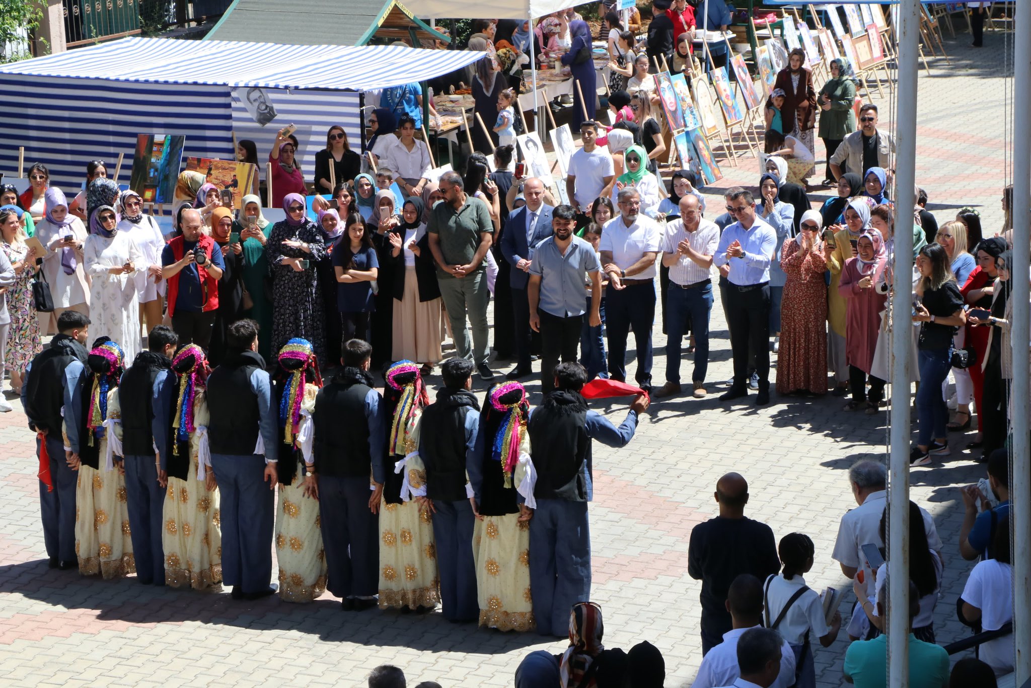 Siirt Halk Eğitim Merkezinin hazırladığı sergi açılışı yapıldı | Siirt Olay Haber Siirt Halk Eğitim Merkezinin hazırladığı sergi açılışı yapıldı | Siirt Olay Haber
