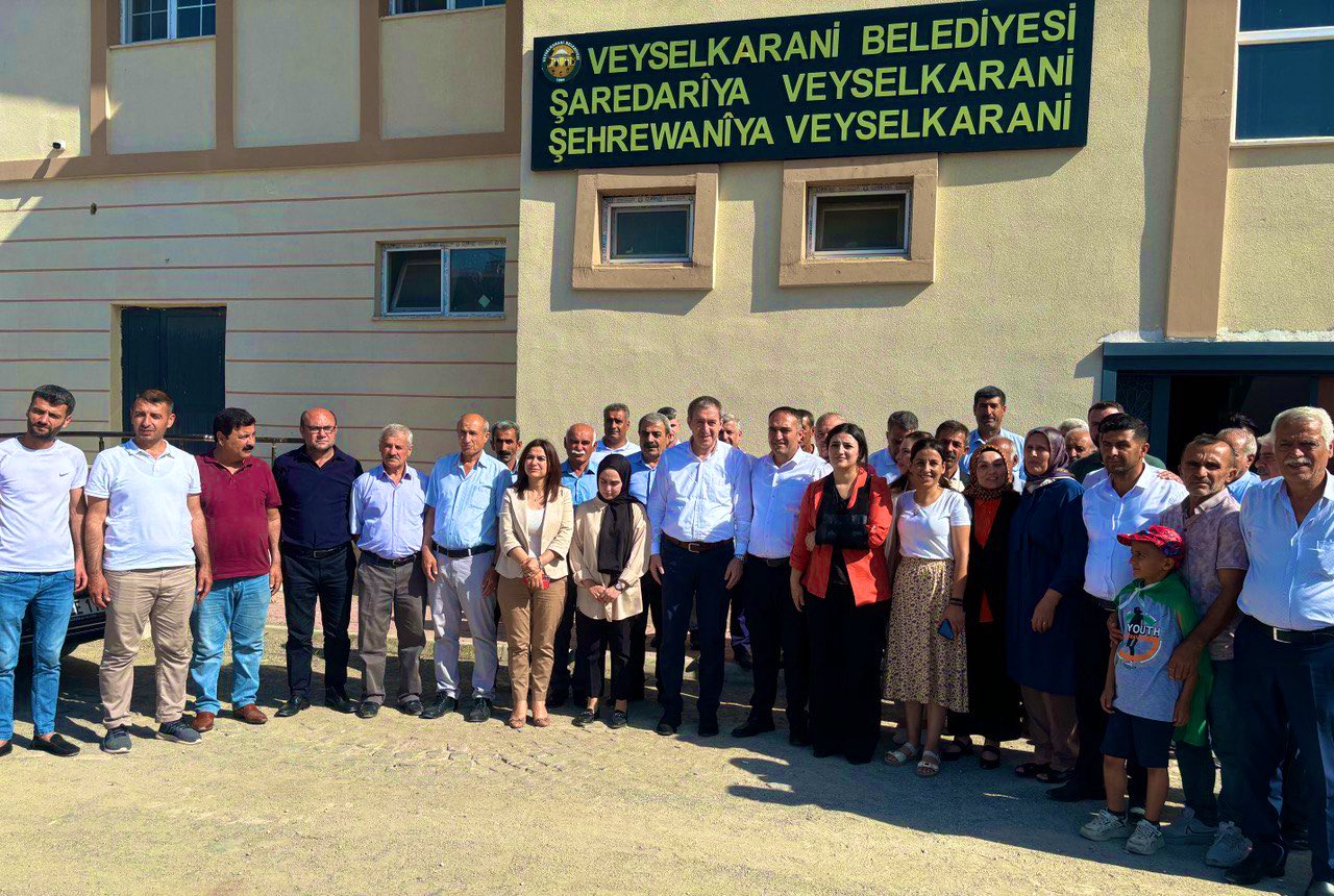 Siyasetçiler Veysel Karani’de | Siirt Olay Haber Siyasetçiler Veysel Karani’de | Siirt Olay Haber