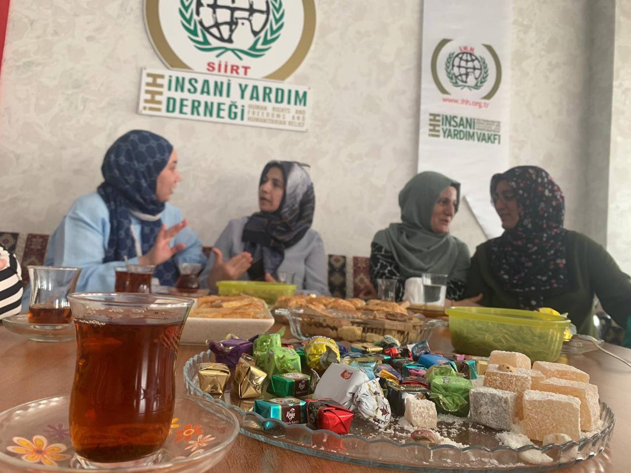 Siirtli Kadınlar Bayramlaşıyor | Siirt Olay Haber Siirtli Kadınlar Bayramlaşıyor | Siirt Olay Haber