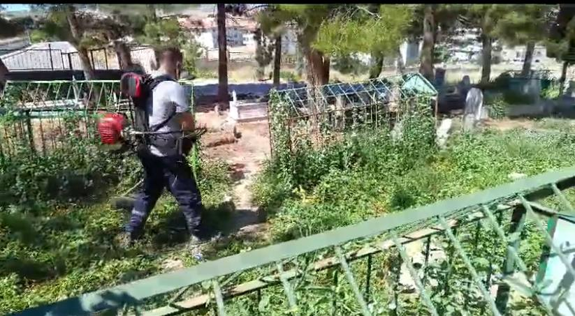 Siirt’te Kurban Bayramı Öncesi Mezarlıklar Temizleniyor | Siirt Olay Haber Siirt’te Kurban Bayramı Öncesi Mezarlıklar Temizleniyor | Siirt Olay Haber