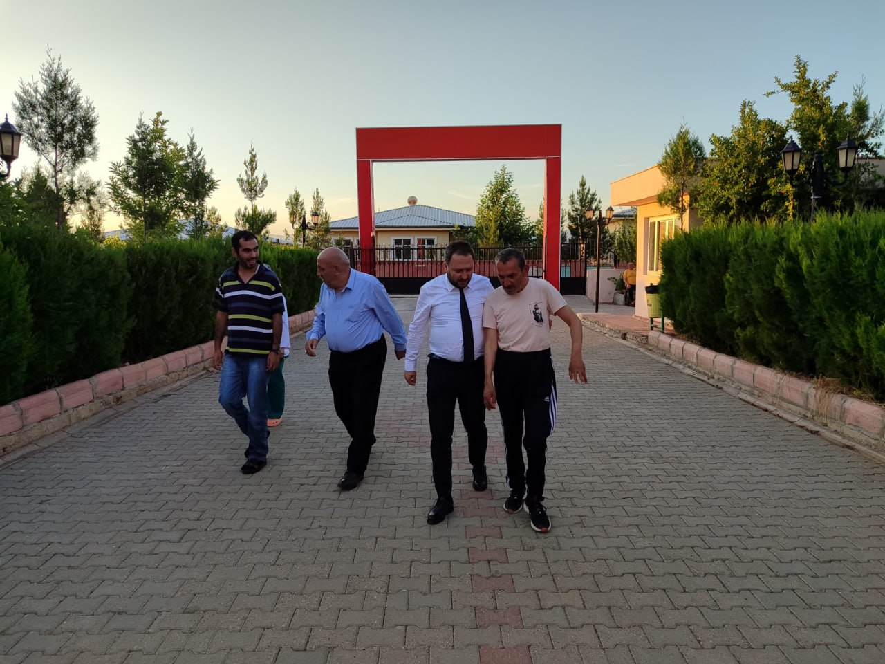 Siirt Sosyal Hizmetlerden Bakım, Rehabilitasyon Merkezine Ziyaret | Siirt Olay Haber Siirt Sosyal Hizmetlerden Bakım, Rehabilitasyon Merkezine Ziyaret | Siirt Olay Haber