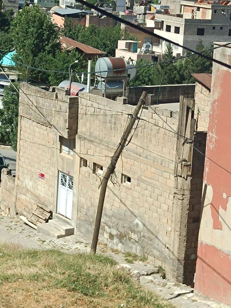 Siirt’te İnternet Direğine Kim Çözüm Bulacak?