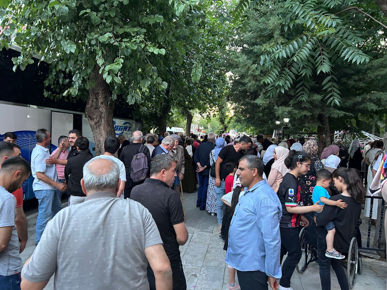 Siirtli Hacı Adayları Uğurlandı | Siirt Olay Haber Siirtli Hacı Adayları Uğurlandı | Siirt Olay Haber