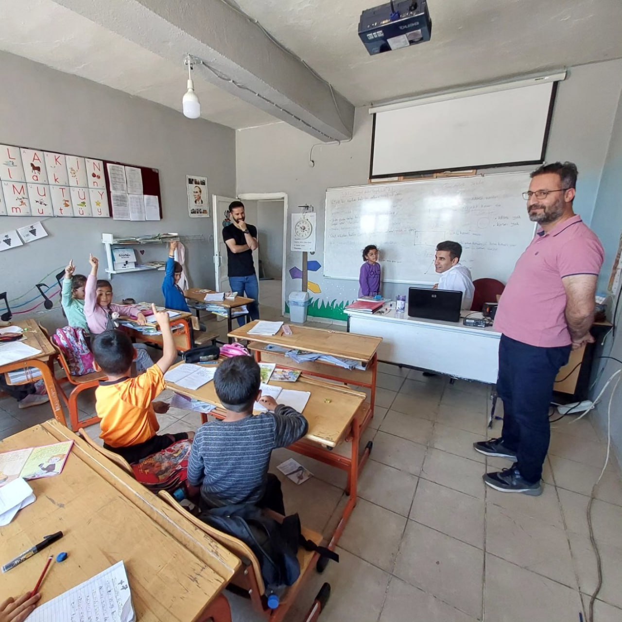 Siirt – Baykanlı Öğrencileri Yalnız Bırakmıyor