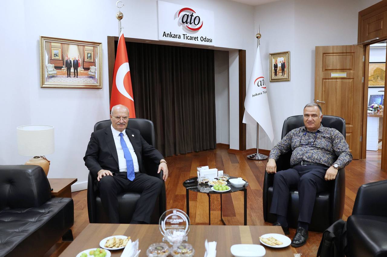 Siirt Vakfından ATO Başkanına Ziyaret | Siirt Olay Haber Siirt Vakfından ATO Başkanına Ziyaret | Siirt Olay Haber