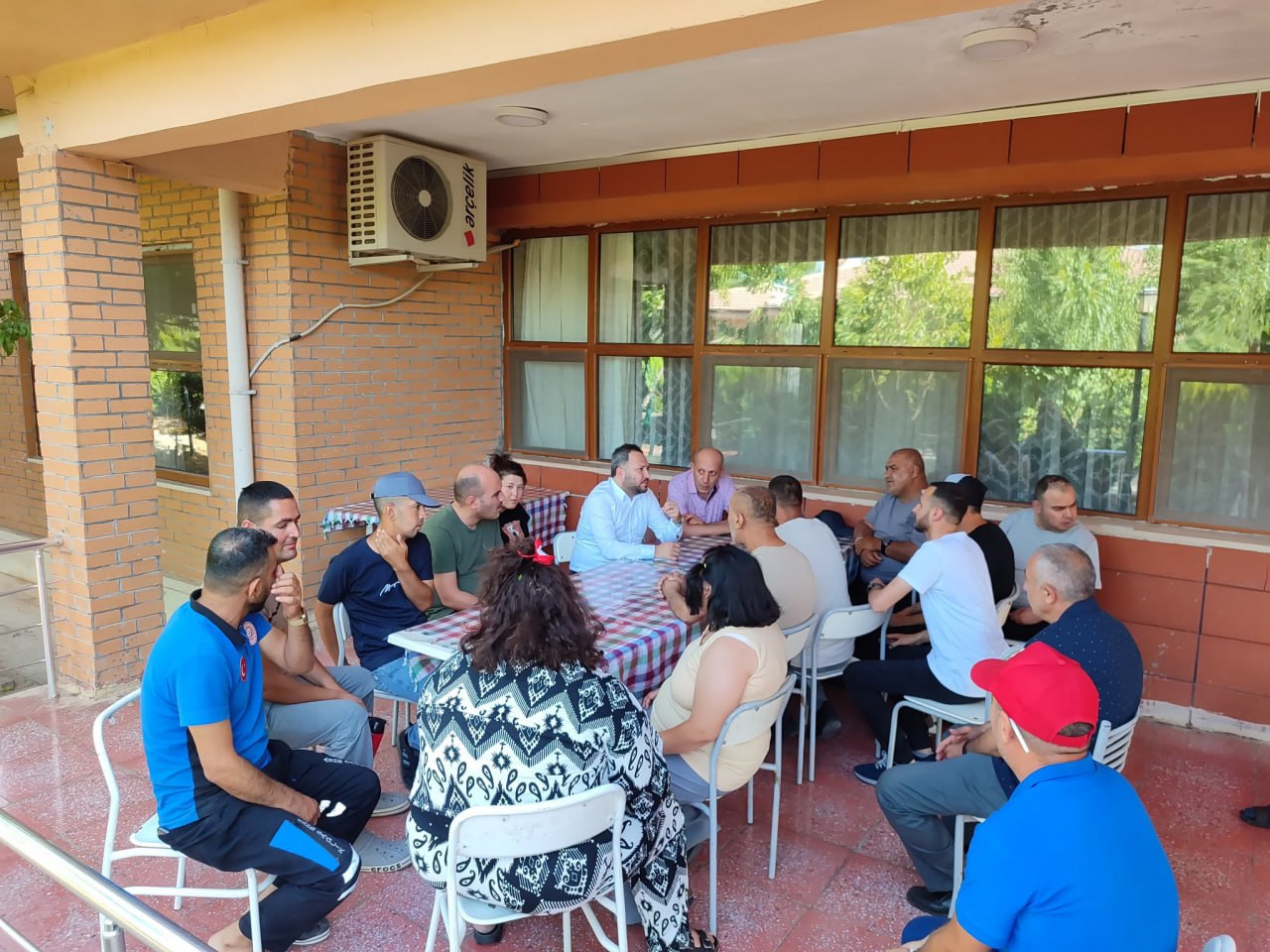 Siirt Aile ve Sosyal Hizmetler İl Müdürden Bayramlaşma | Siirt Olay Haber Siirt Aile ve Sosyal Hizmetler İl Müdürden Bayramlaşma | Siirt Olay Haber