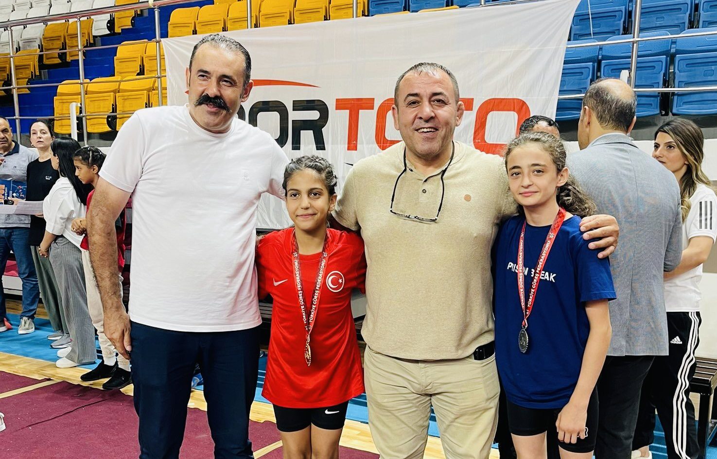 Siirt Güreş Branşında Adından Söz Ettiriyor