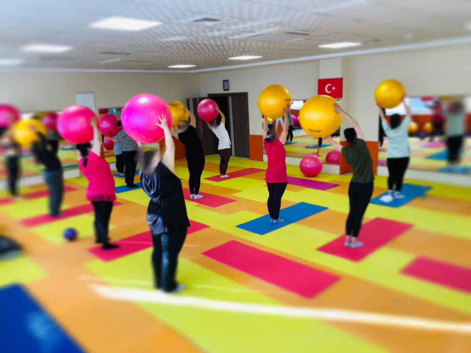 Kadın Yaşam Merkezi’nde Kurslara Yoğun İlgi