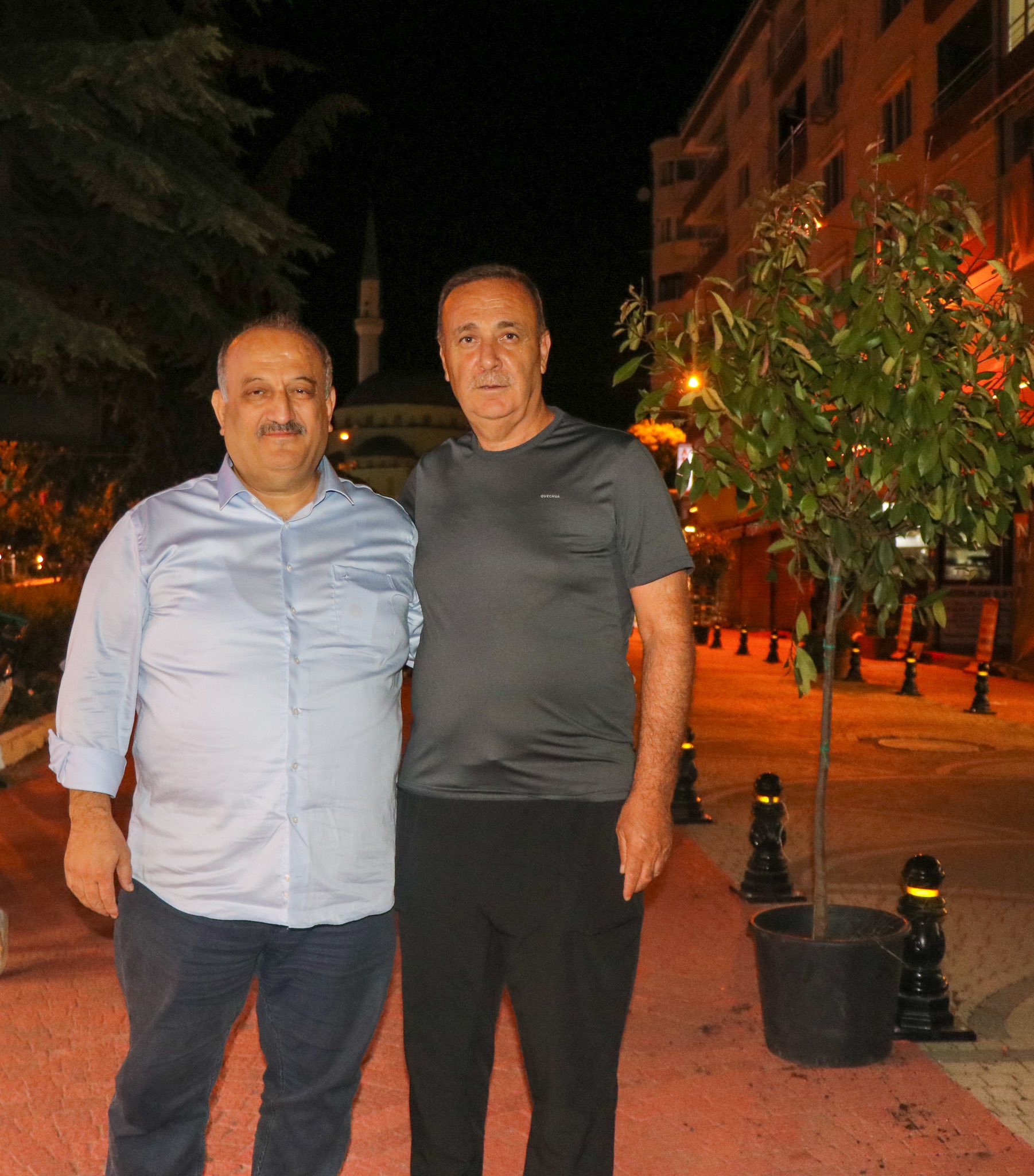 Yalova Sağlık Müdürü Eski Siirt Vekiliyle Buluştu