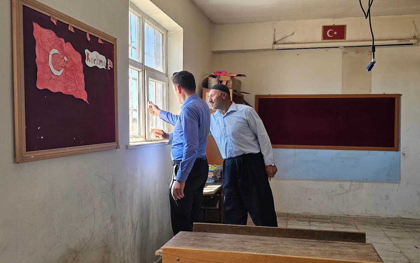 Siirt-Pervari Kaymakamı Gülderen Okulda İncelemede Bulundu