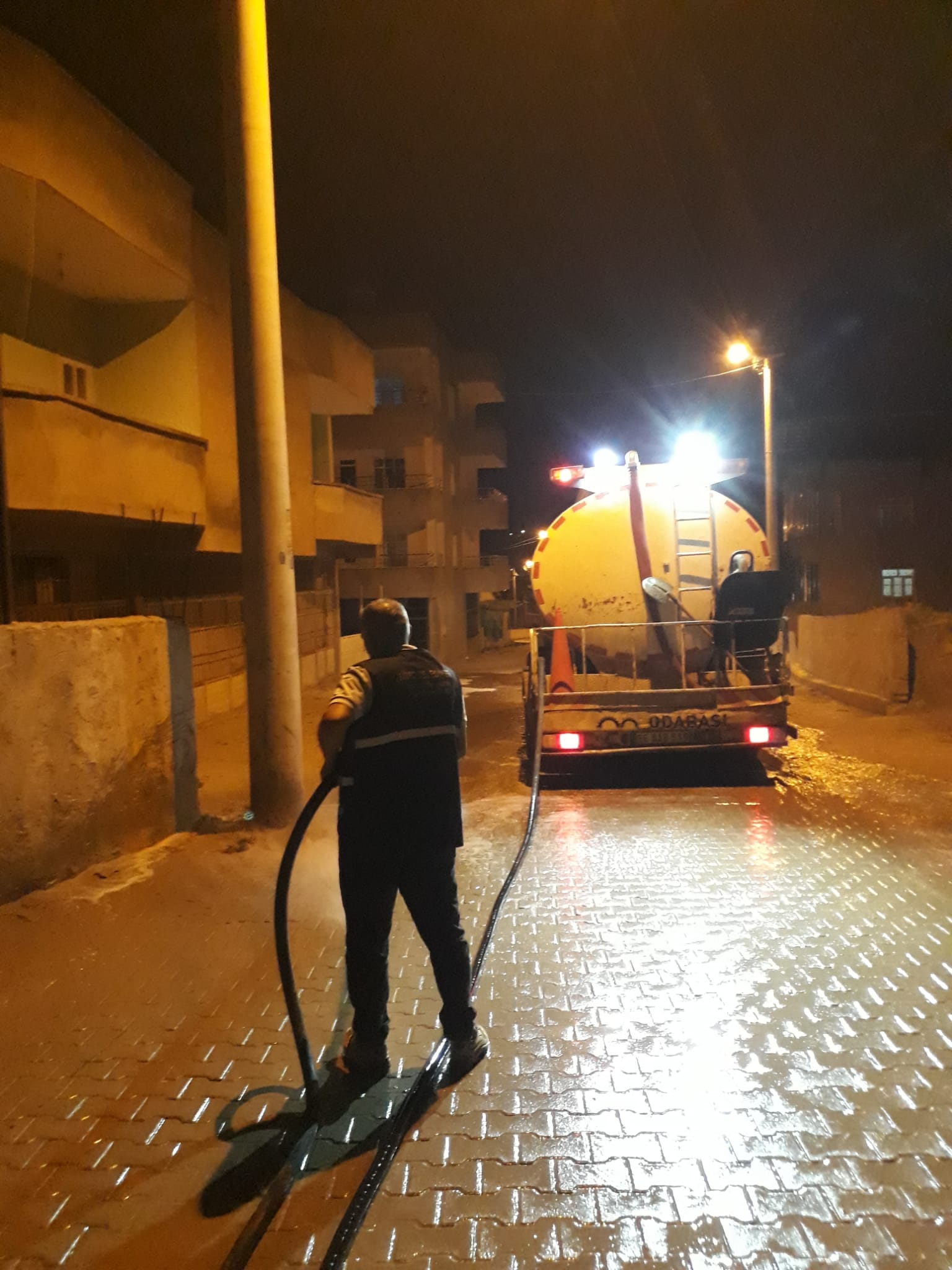 Siirt’te Gece Temizlik Çalışmaları Sürüyor | Siirt Olay Haber Siirt’te Gece Temizlik Çalışmaları Sürüyor | Siirt Olay Haber