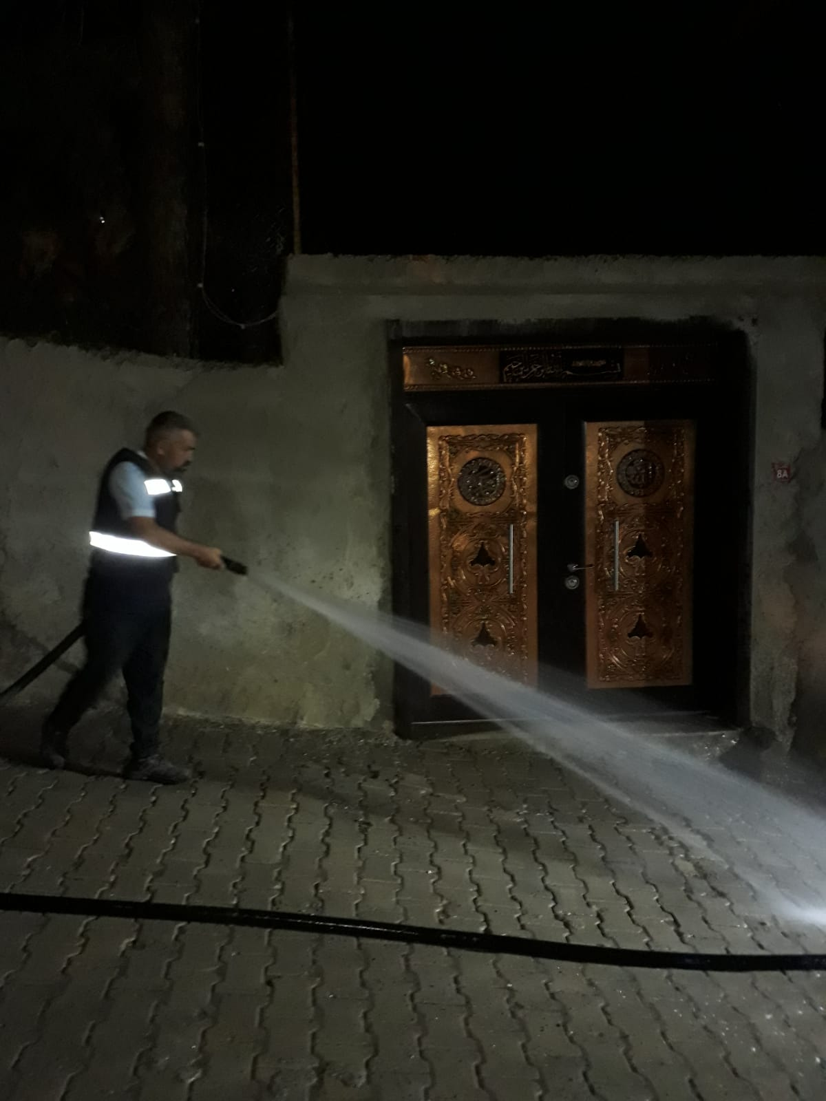 Siirt’te Gece Temizlik Çalışmaları Sürüyor | Siirt Olay Haber Siirt’te Gece Temizlik Çalışmaları Sürüyor | Siirt Olay Haber