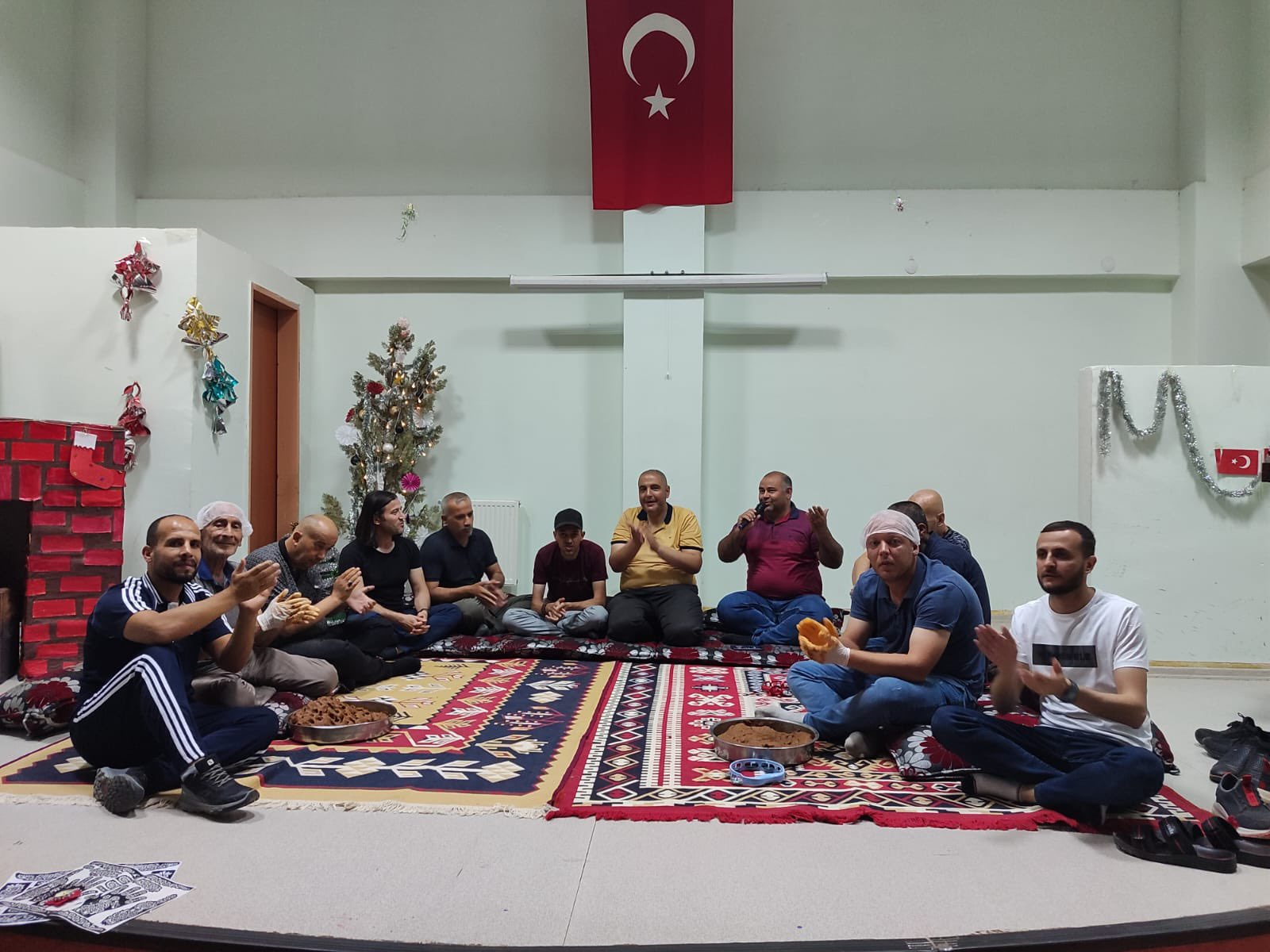 Siirt’te Engelli Bireyler İçin Unutulmaz Urfa Sıra Gecesi Etkinliği | Siirt Olay Haber Siirt’te Engelli Bireyler İçin Unutulmaz Urfa Sıra Gecesi Etkinliği | Siirt Olay Haber
