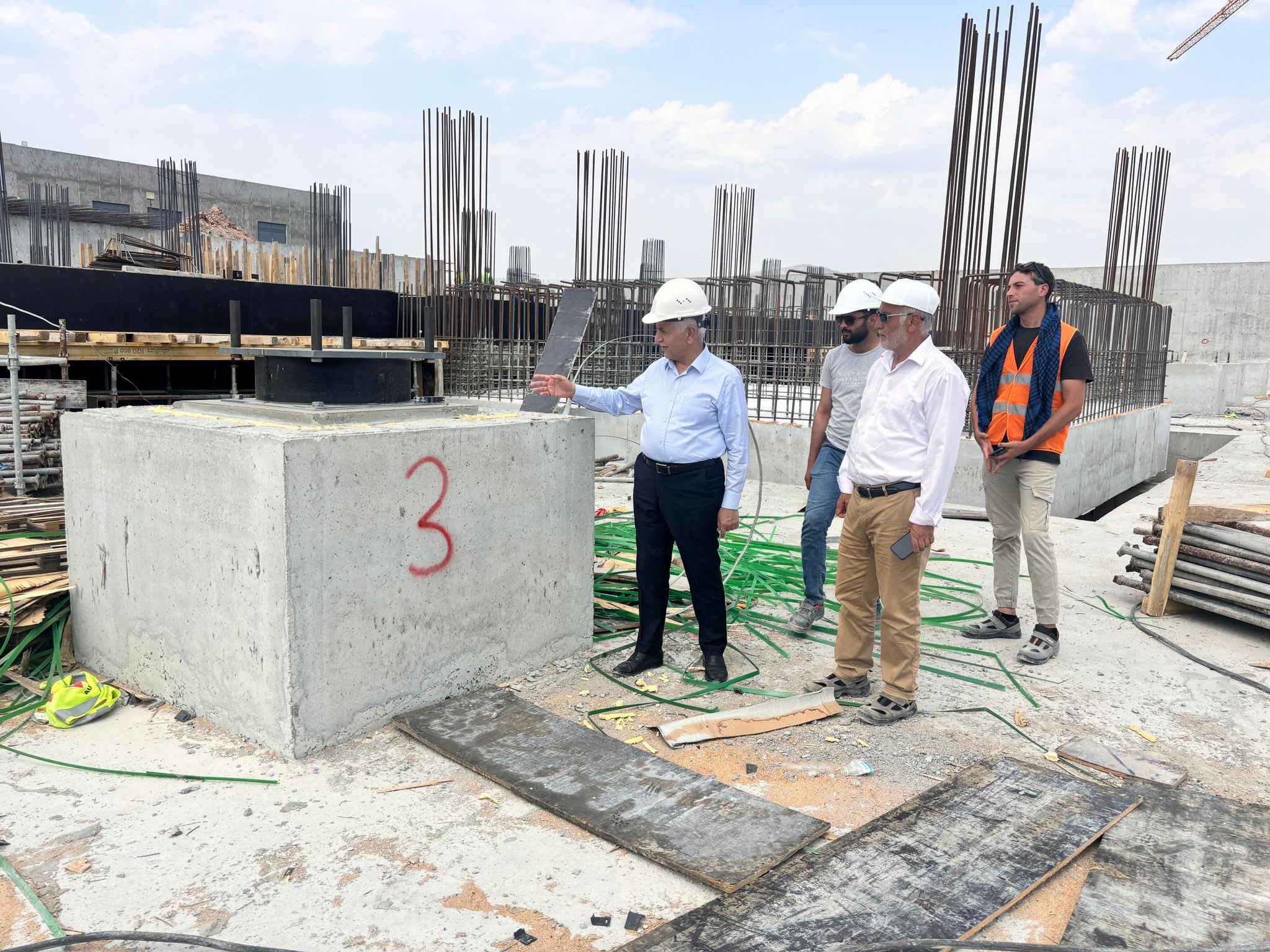 Siirt’te Yapımı Devam Eden Hastaneye İnceleme | Siirt Olay Haber Siirt’te Yapımı Devam Eden Hastaneye İnceleme | Siirt Olay Haber