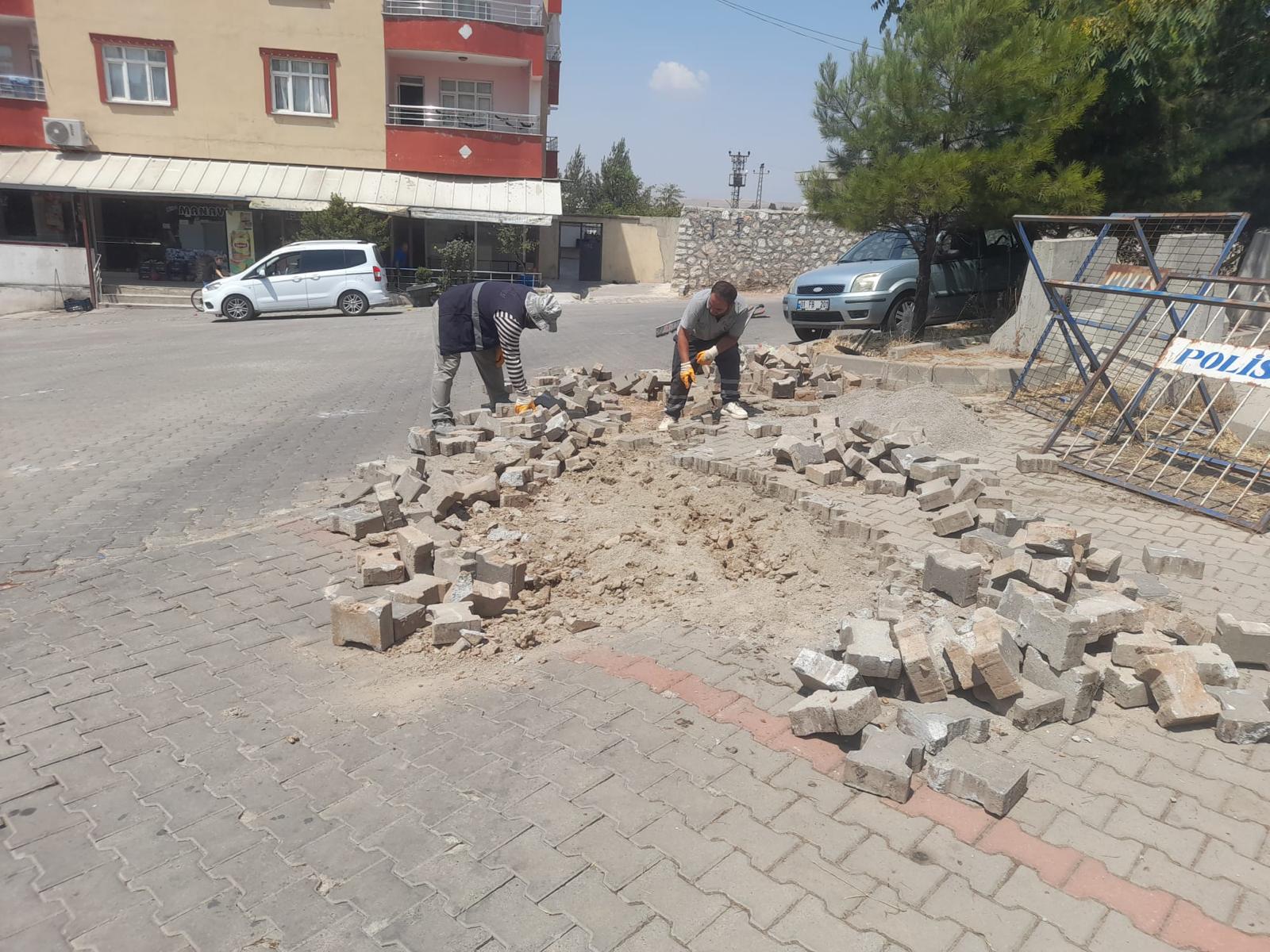 Siirt’te Bozuk Yollar Onarılıyor