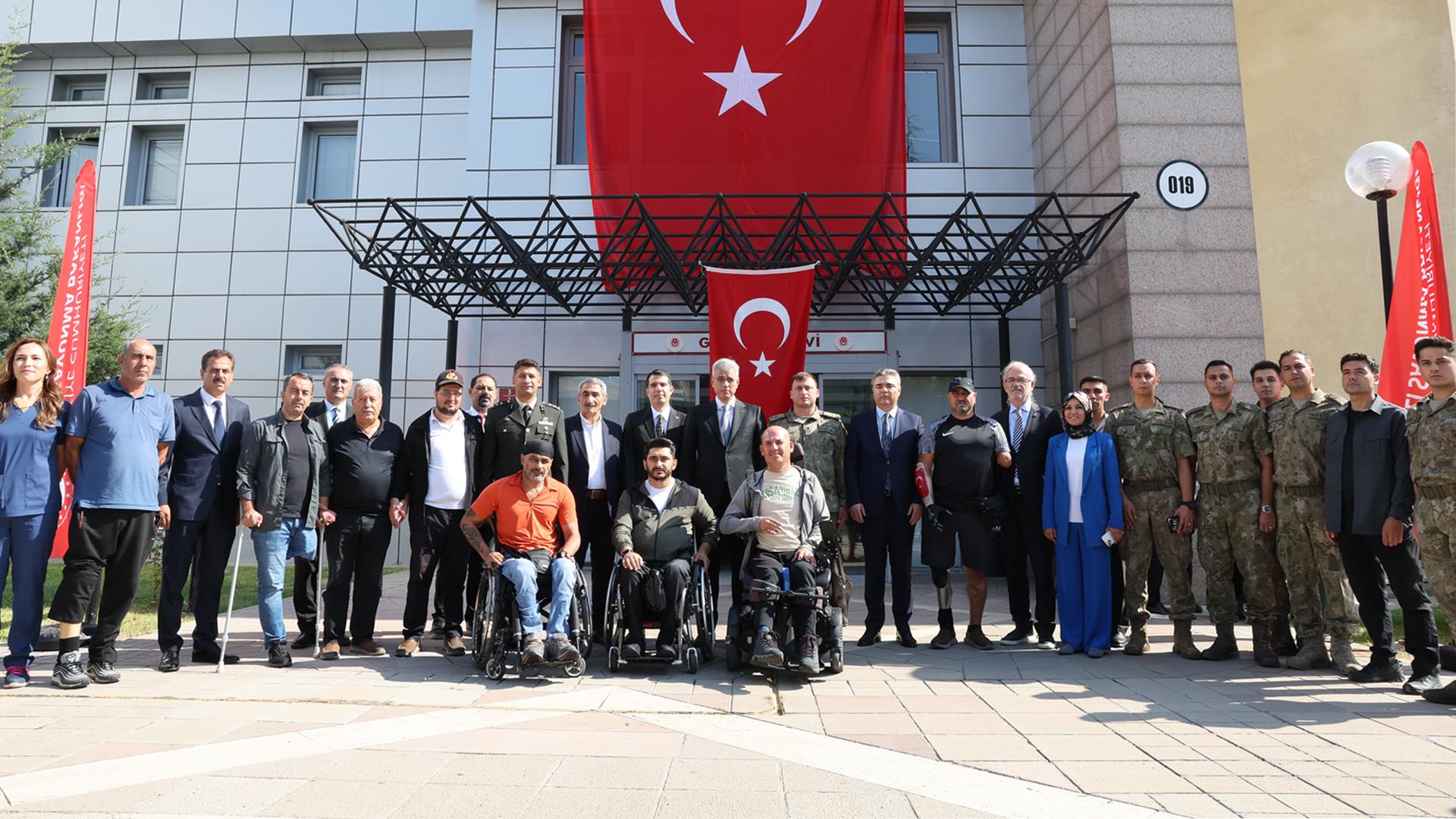 Sağlık Bakanı Prof. Dr. Kemal Memişoğlu: “Bu Ülke Size Çok Şey Borçlu”