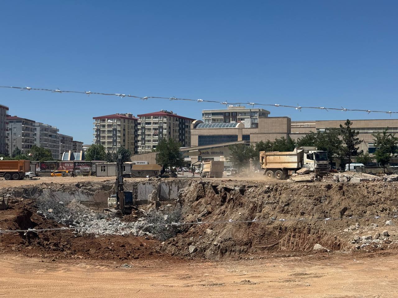 Siirt’te Kız Yurdu İnşaatında Çalışmalara Devam!