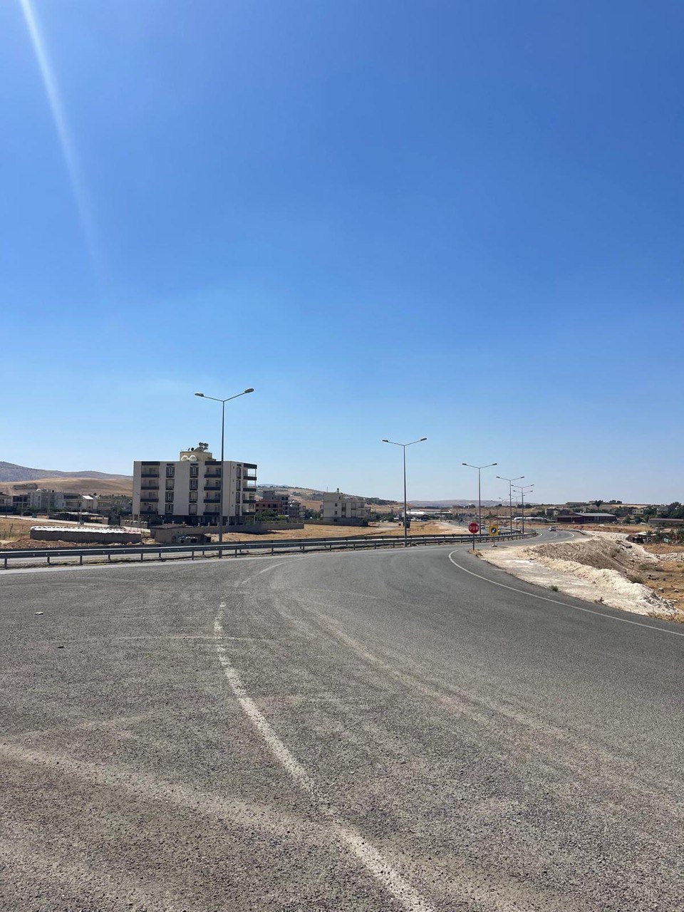 Siirt’in O Mahallesinde Yaya Geçidi Çizgisi Yok!