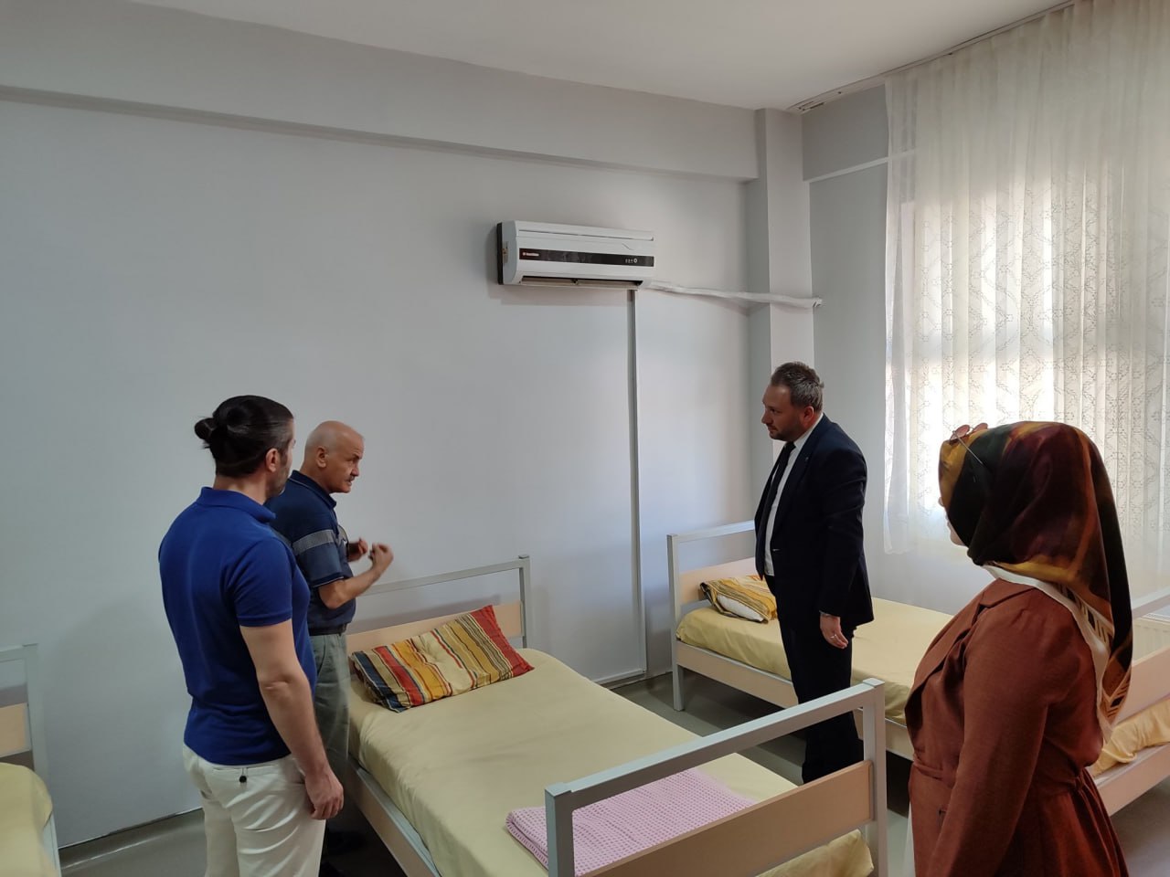 Siirt Engelsiz Yaşam, Bakım, Rehabilitasyon ve Aile Danışmanlığı Merkezine İl Müdüründen Ziyaret