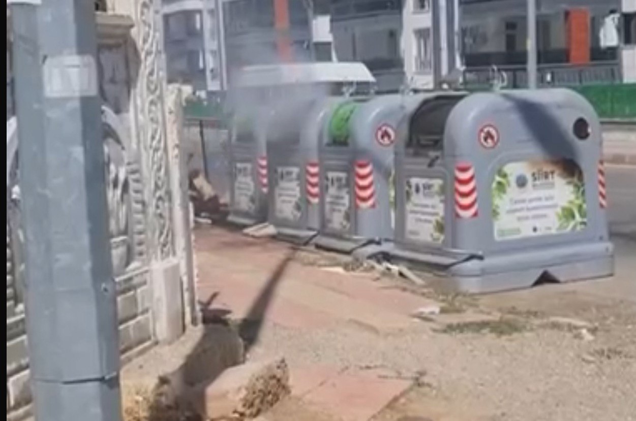 Çöpleri Ateşe Vererek Çözüm Arayan Siirtliler İş Başa Düştü Dedi