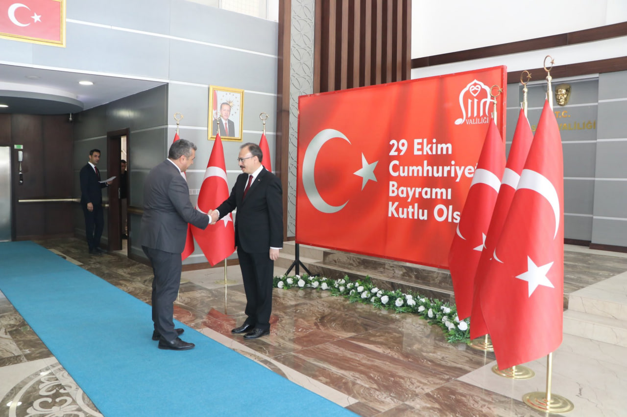 Siirt Valisi Kızılkaya Tebrikleri Kabul Etti | Siirt Olay Haber Siirt Valisi Kızılkaya Tebrikleri Kabul Etti | Siirt Olay Haber