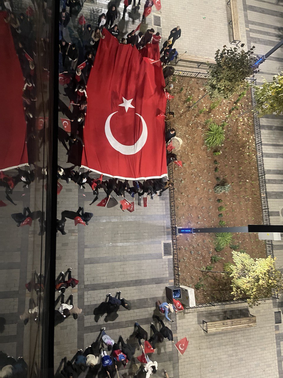Siirt’te Cumhuriyete Özel Fener Alayı Yürüyüşü Gerçekleştirildi