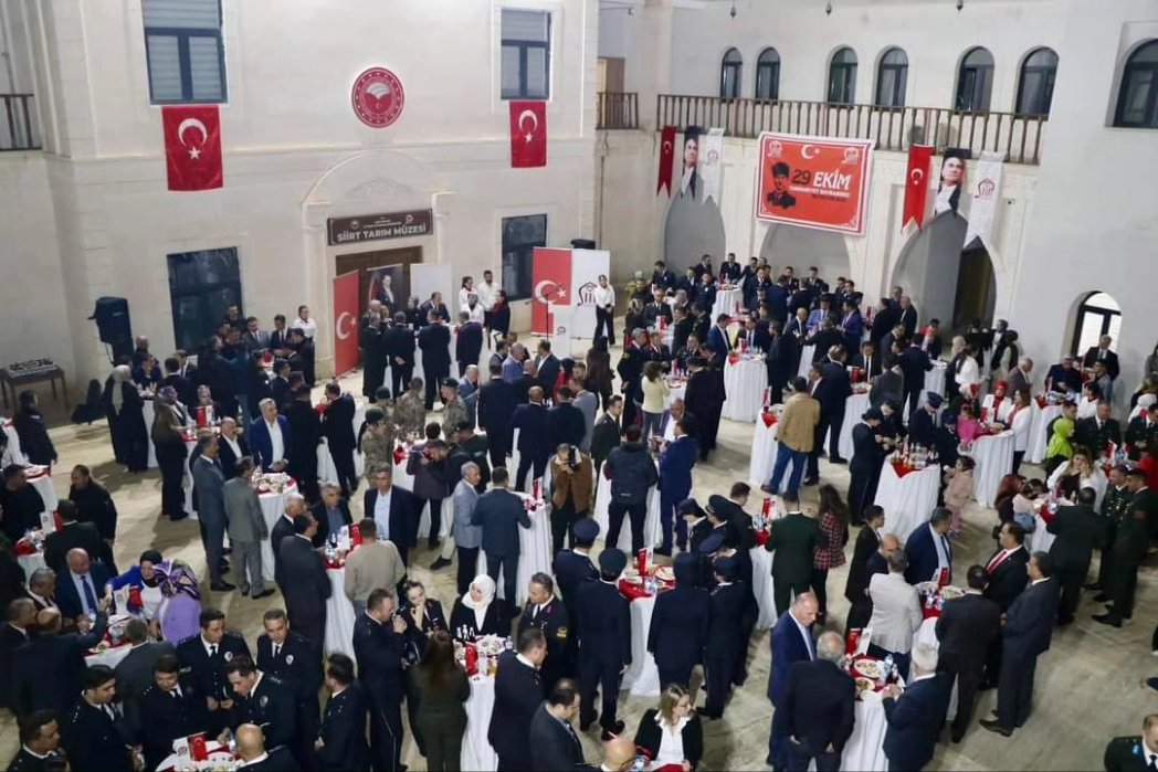 Siirt’te 29 Ekim Cumhuriyet Bayramı Resepsiyonu Düzenlendi | Siirt Olay Haber Siirt’te 29 Ekim Cumhuriyet Bayramı Resepsiyonu Düzenlendi | Siirt Olay Haber