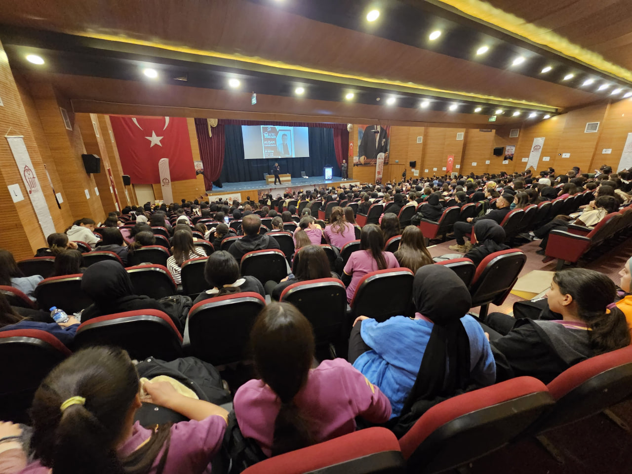 Siirt’te Alişan Kapaklıkaya ile Söyleyişi | Siirt Olay Haber Siirt’te Alişan Kapaklıkaya ile Söyleyişi | Siirt Olay Haber