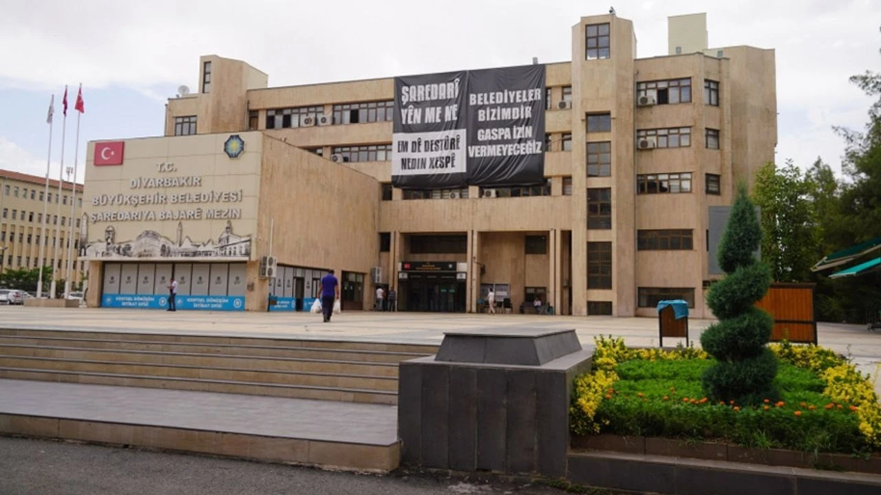 Diyarbakır Büyükşehir Belediyesi’nde usulsüzlükler tespit edildi!