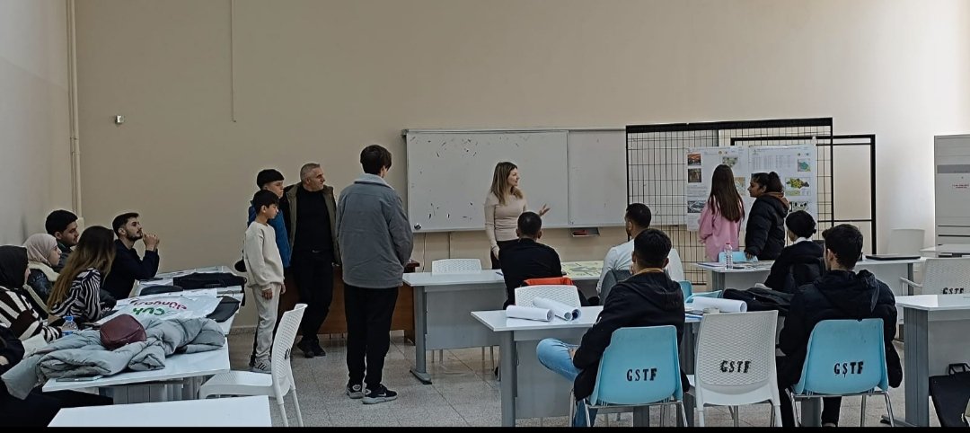 Siirt’te Çocuklar Siirt Üniversitesini Gezdi