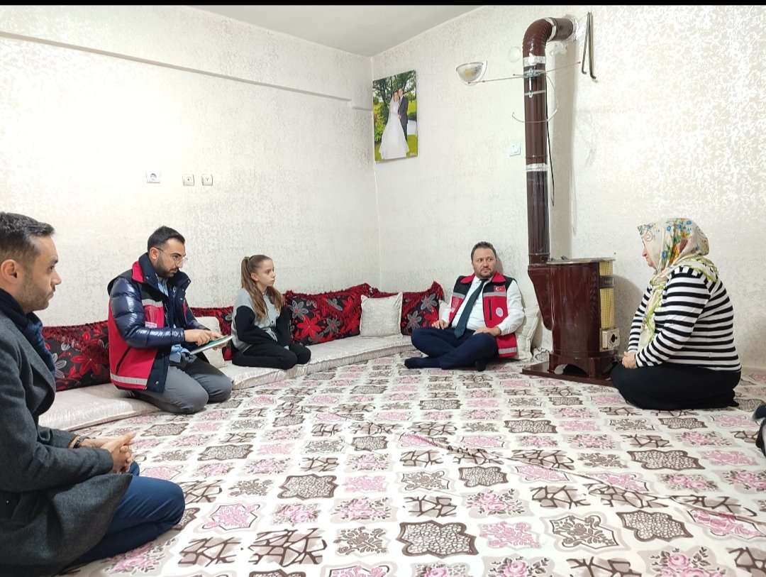 Sabri Sidar Siirt’te Vatandaşların Taleplerini Dinliyor