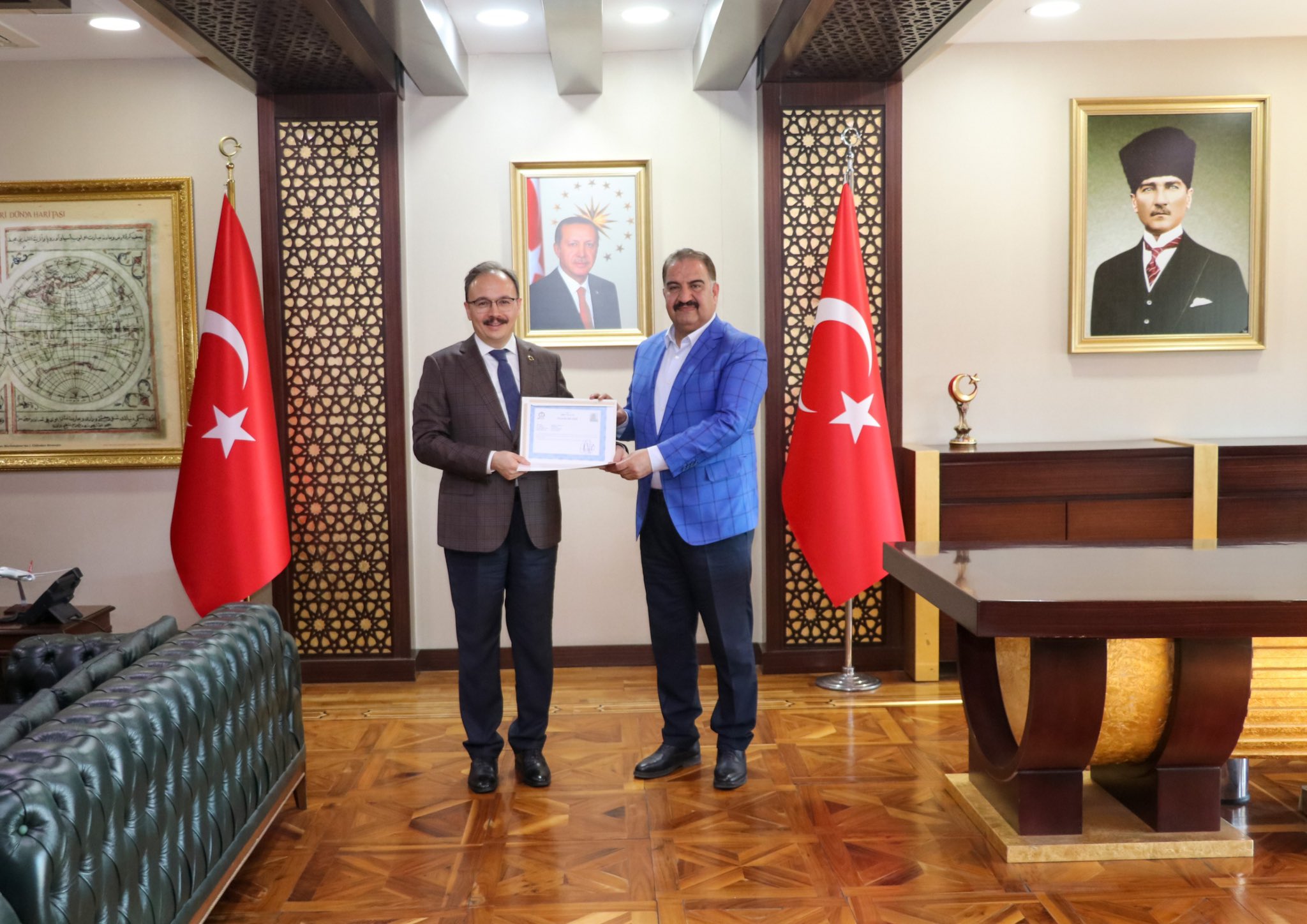 Siirt Valisi Emekli Genel Sekreter Hifzullah Canpolat’ı Kabul Etti