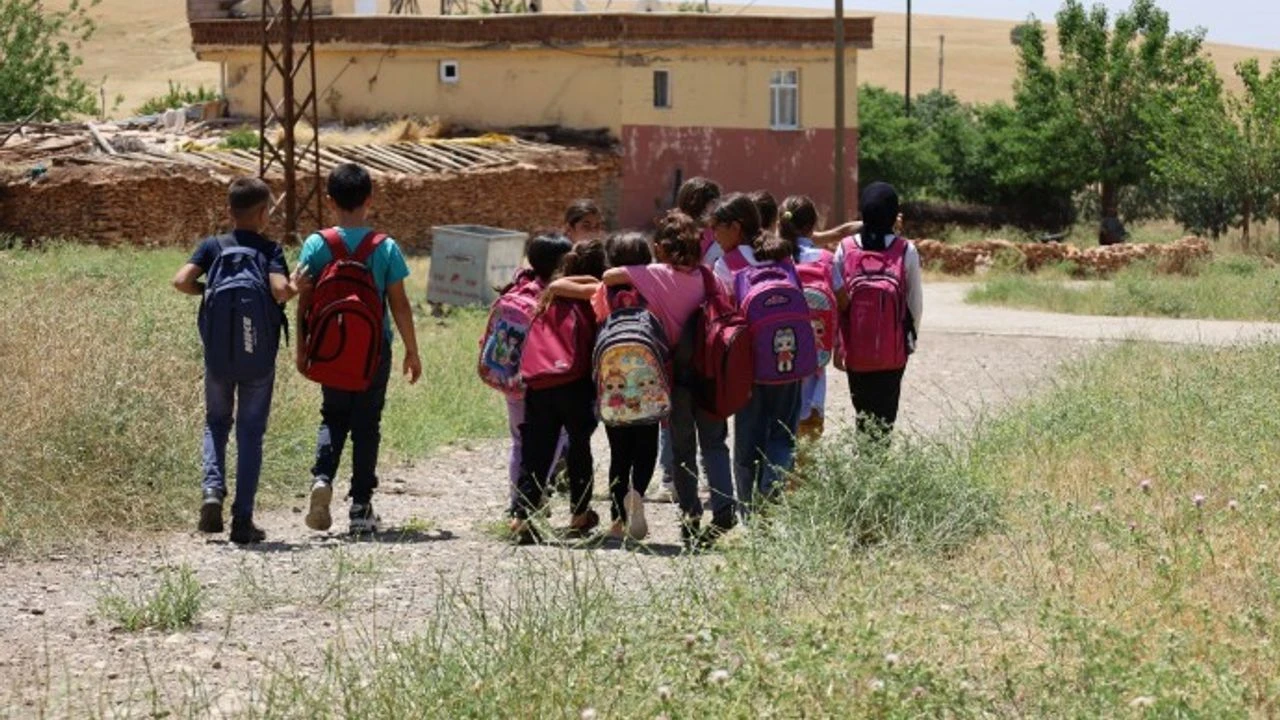 Milyonlarca Öğrenci Yarın Yarıyıl Tatiline Giriyor