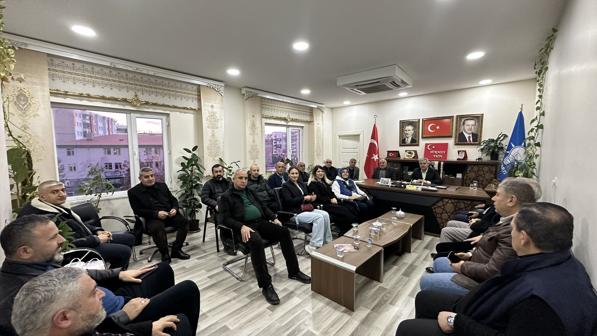 Siirt Merkez İlçe Başkanlığı Haftalık Olağan Yönetim Kurulu Toplantısını Gerçekleştirdi
