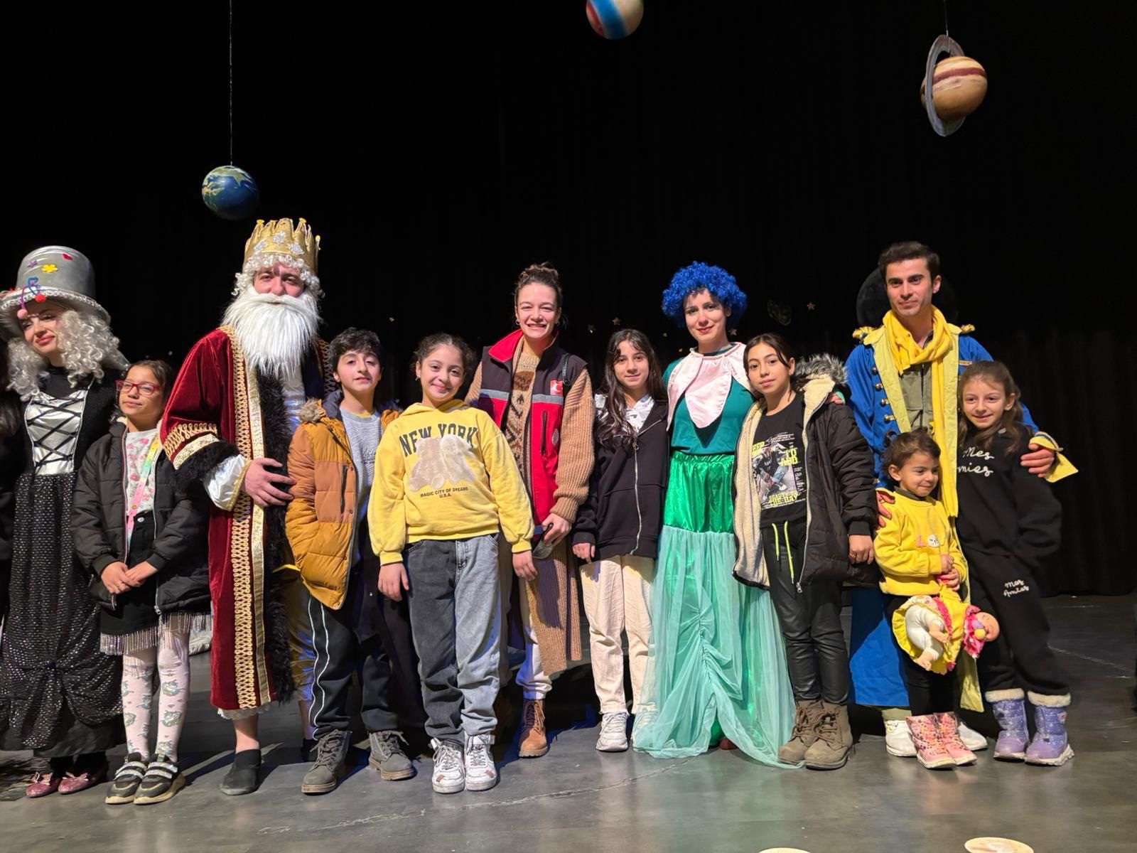 Siirt’te Çocuklara Tiyatro Keyfi: “Küçük Prens” Sahnelendi