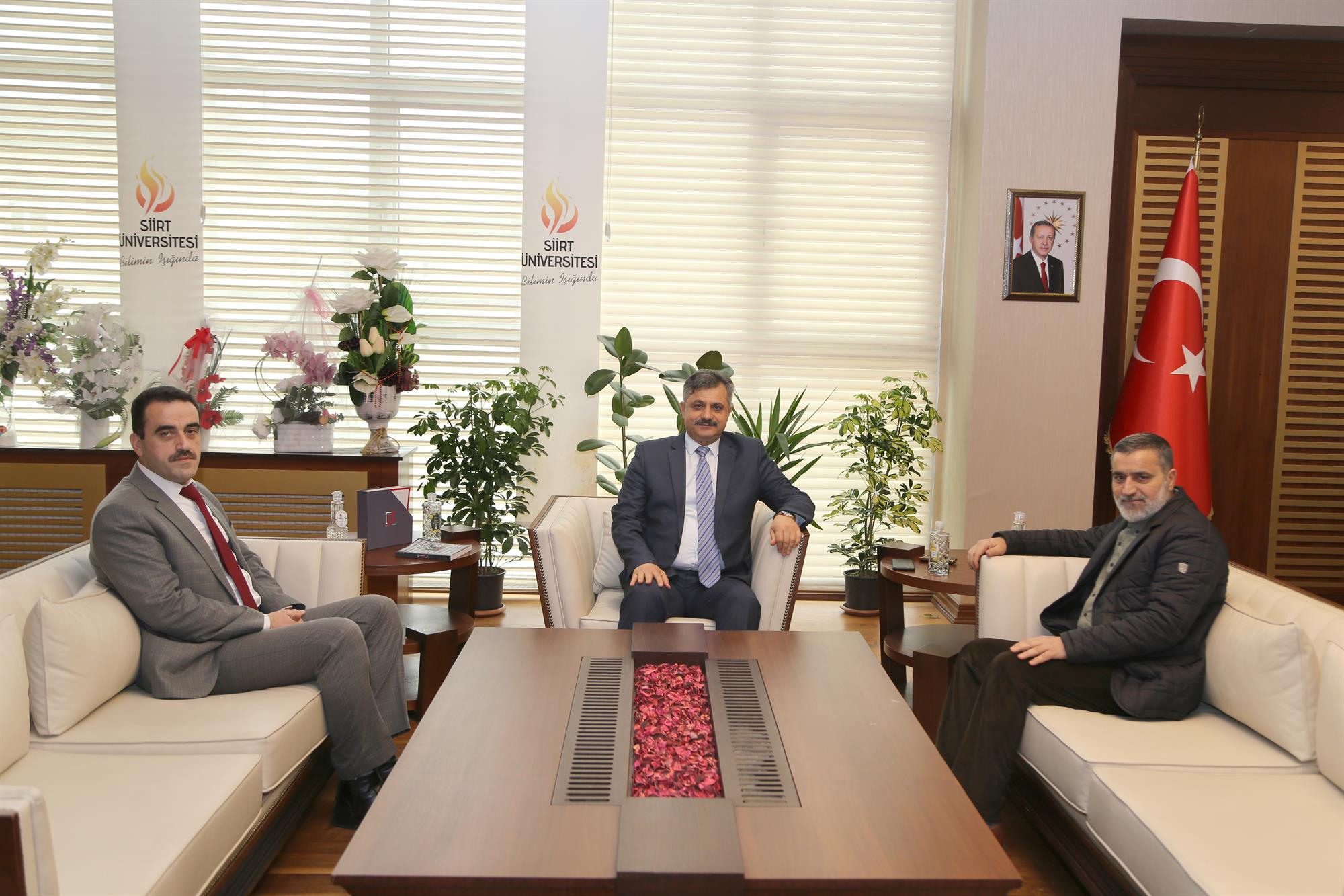 Ayhan Veral’dan Siirt Rektörüne Hayırlı Olsun Ziyareti