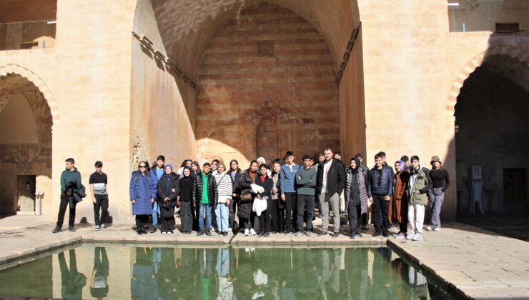 Dicle Elektrik Bursiyerleri Mardin Gezisinde Buluştu | Siirt Olay Haber Dicle Elektrik Bursiyerleri Mardin Gezisinde Buluştu | Siirt Olay Haber