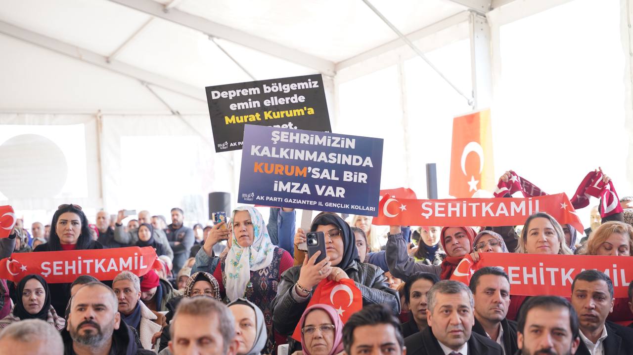 BAKAN KURUM: DEPREM BÖLGESİ İÇİN BAŞ KOYDUĞUM BU YOLDAN ASLA DÖNMEYECEĞİM