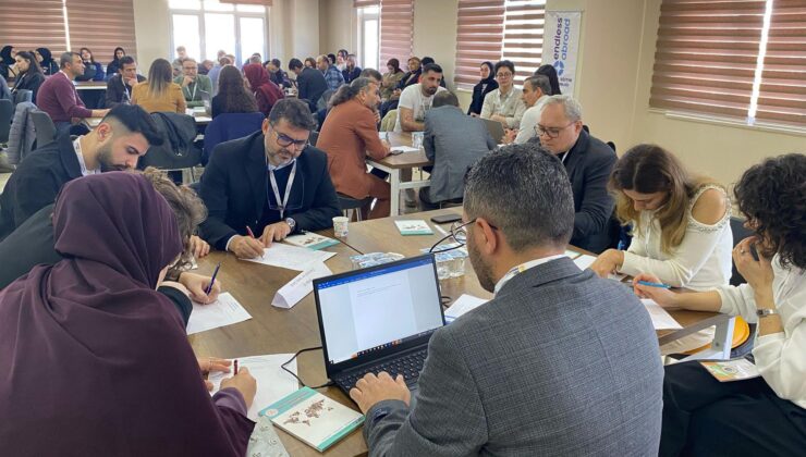 Siirt Üniversitesi'nde “Yabancı Dil Çalıştayı” Düzenlendi | Siirt Olay Haber