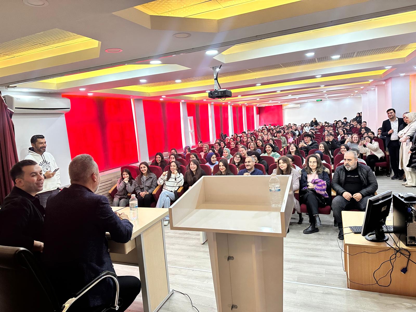 Siirt’te YKS Öğrencilerine Fenomenlerden Büyük Destek