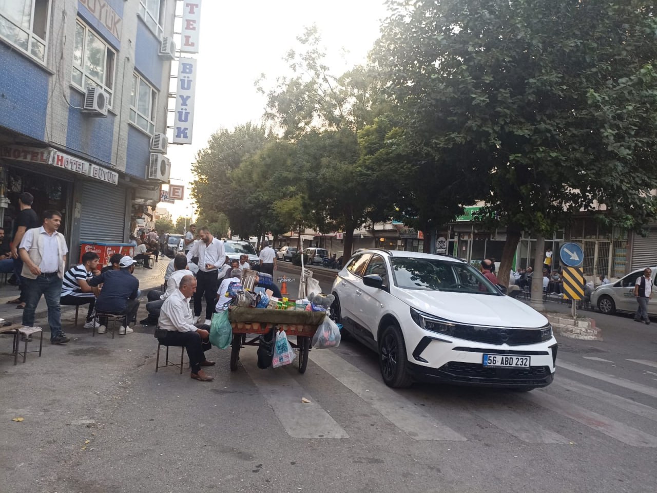 Siirt’te Kaldırım İşgallerinden Engelliler Şikayetçi