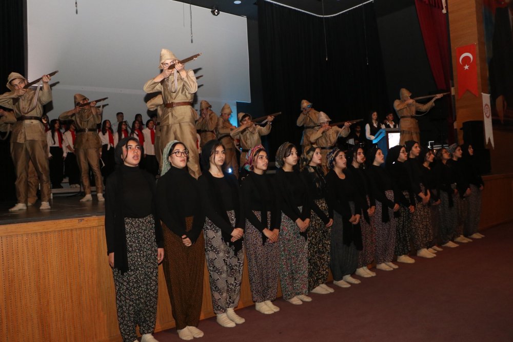 Siirt’te 18 Mart Şehitleri Anma Günü ve Çanakkale Zaferi’nin 110. Yıl Dönümü Anma Programı Düzenlendi | Siirt Olay Haber