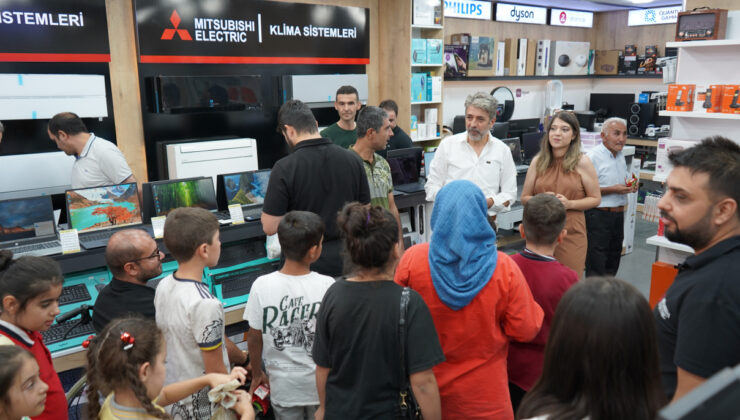 Siirt'te Alkumru Teknoloji Mağazası Açılışında Farkındalık: Engelli Bireyler Kurdeleyi Kesti | Siirt Olay Haber