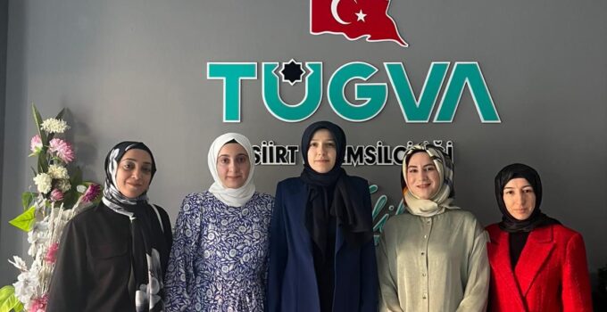 AK Parti Kadın Kolları Başkanı Av. Betül Tuğba Mavi, Siirt Üniversitesi Yeniler Kulübü’nün “Sözümüz Muhabbette” Programına Katıldı