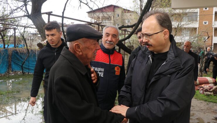 VALİ KIZILKAYA, SEL BÖLGELERİNDE İNCELEMELERDE BULUNDU | Siirt Olay Haber VALİ KIZILKAYA, SEL BÖLGELERİNDE İNCELEMELERDE BULUNDU | Siirt Olay Haber